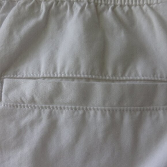 H&M women's white shorts M new with tags 100% cotton elastic & tie waist reg fit - Picture 4 of 12